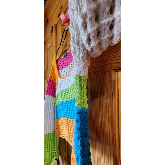 Knit crop sweater size large - Picture 7 of 10